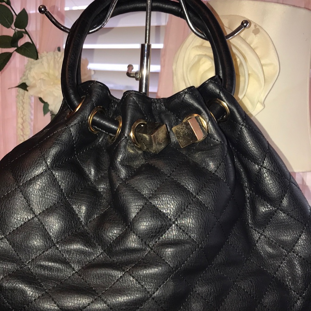 Bomb handbag 😍